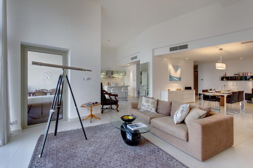 Marvellous Apartment In Tigne Point Слима Экстерьер фото